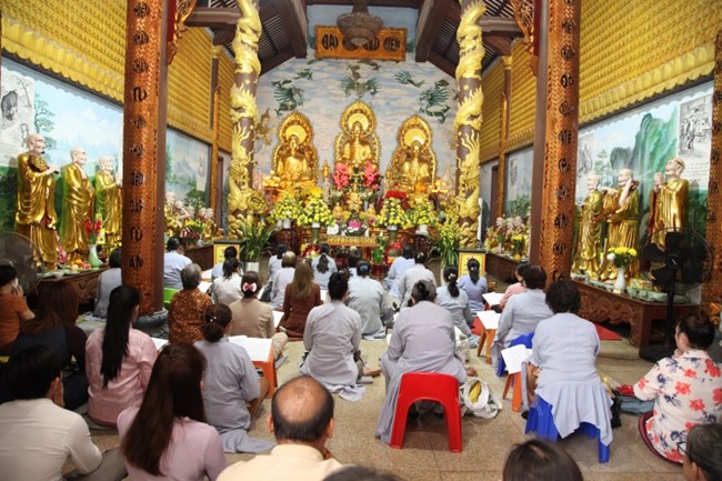 Chùa Phật Tích thủ đô Vientiane, Lào, tổ chức lễ Thượng Nguyên (5/2/2023)